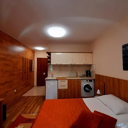 ゲストハウス Private Valis ヴァルナ