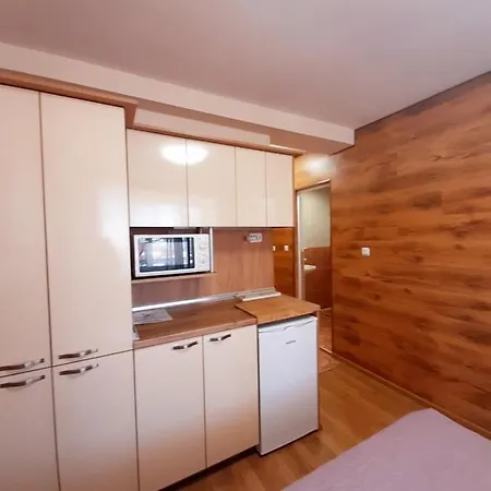 ゲストハウス Private Valis