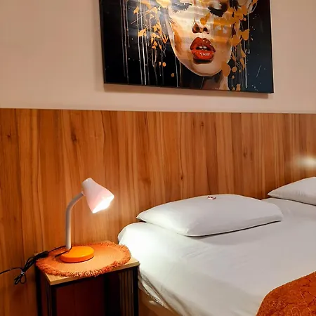 ゲストハウス Private Valis 3*