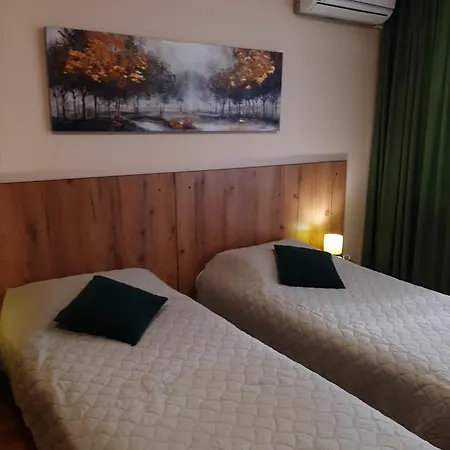 ゲストハウス Private Valis ヴァルナ