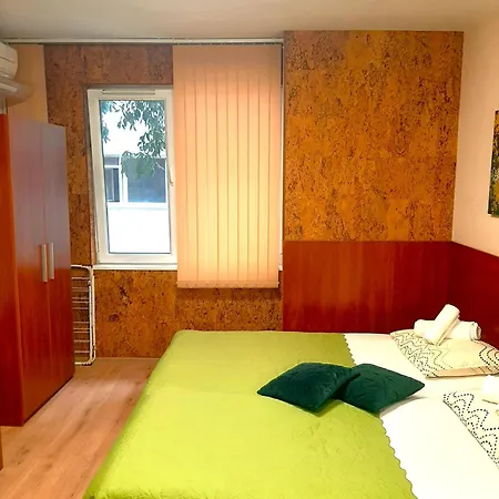 Private Valis ゲストハウス ヴァルナ