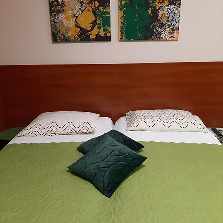 Private Valis Konukevi Varna